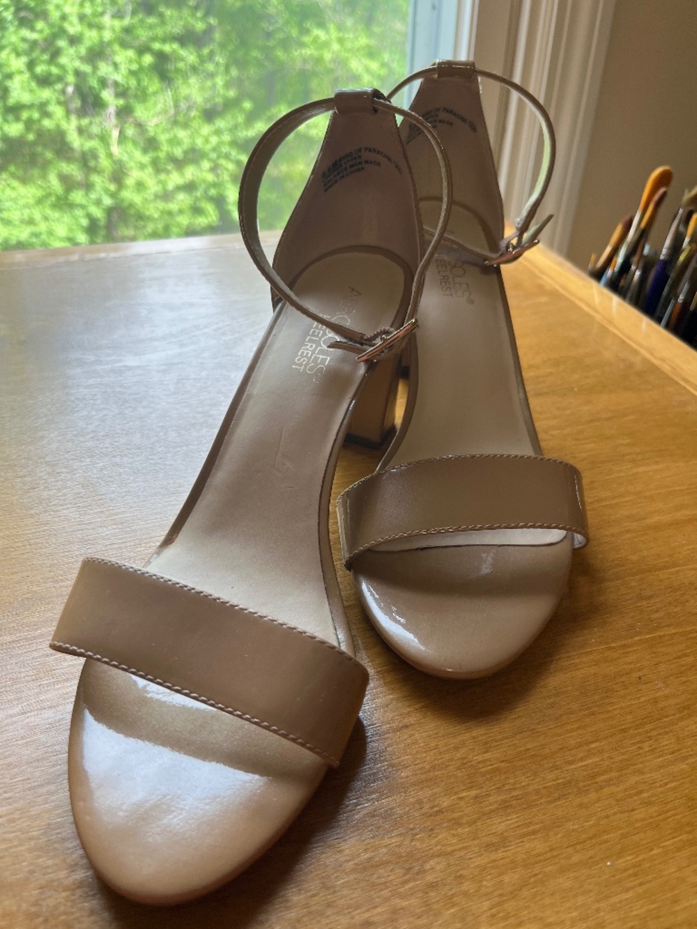 Aerosoles Heel Rest - chunky heel  - 3 inches  - beige leather upper